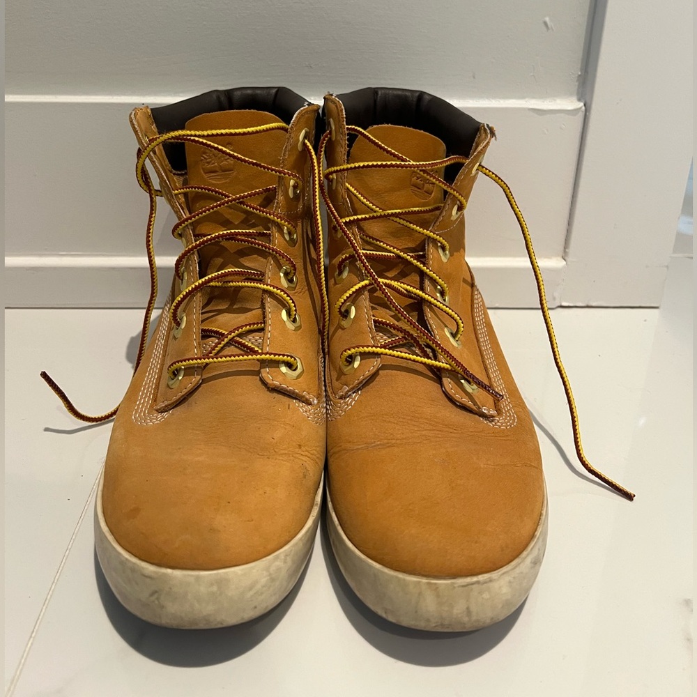 Timberland Women’s Tan Leather Boots